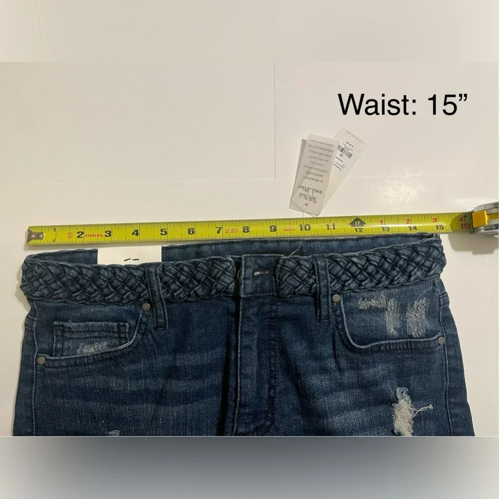 Francesca’s Harper High Rise Jean Shorts - Picture 7 of 10